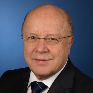 Prof. Peter Sachsenmeier